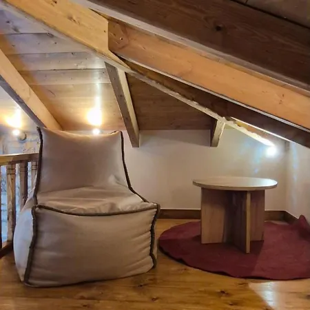 Appartamento Stone Loft Karpenísion