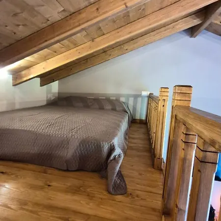 Stone Loft * Karpeníszi